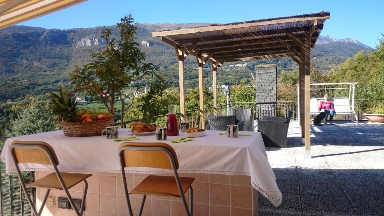 B&B Happy Guest Caprino Veronese Eksteriør billede